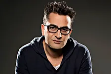 Mercato poker : Antonio Esfandiari  signe chez Ultimate Poker (interview poker)