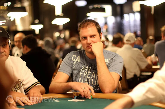 Joeri “L0ve2playU” van der Sman