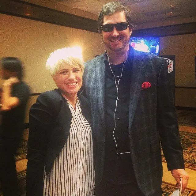 Karine Nogueira en compagnie de Phil Hellmuth