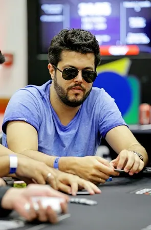 Grandes Forras nos Big Money Sundays do Full Tilt Poker 103