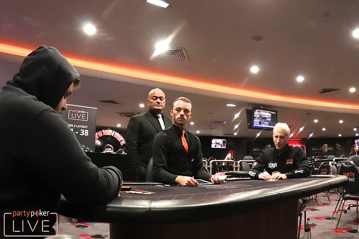 Elky no heads-yp do Millions Mini do partypoker LIVE