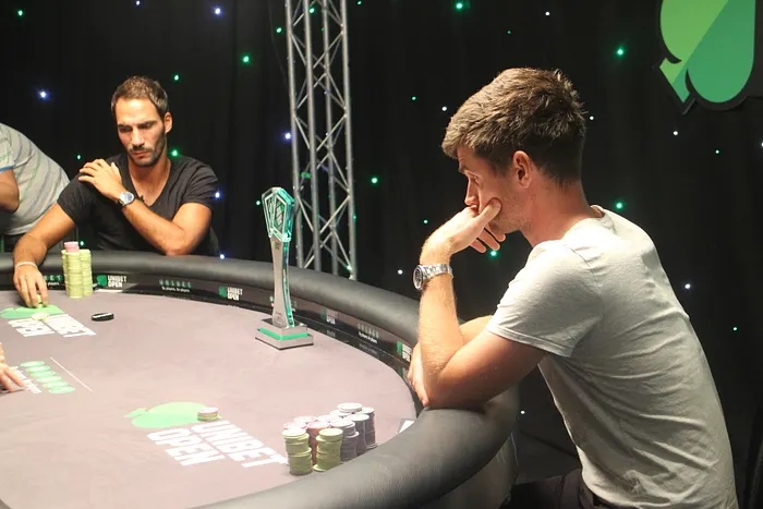 Julien Sitbon face à Stark lors du Heads up