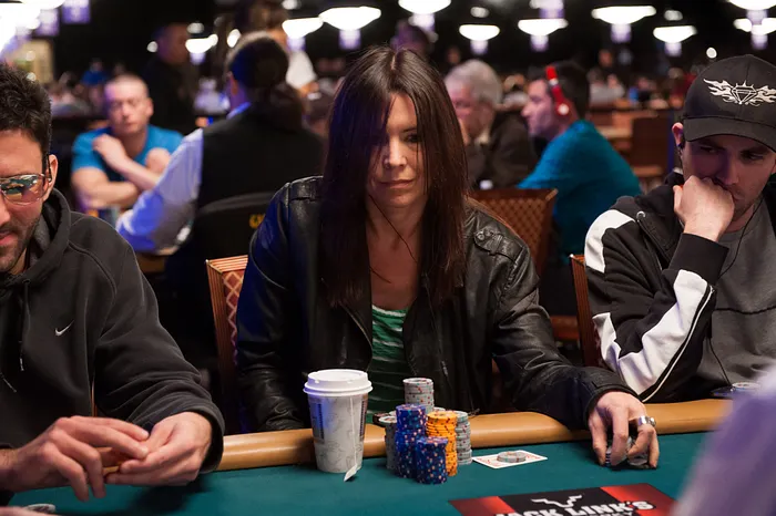 Annie Duke was Scott Ian's poker coach