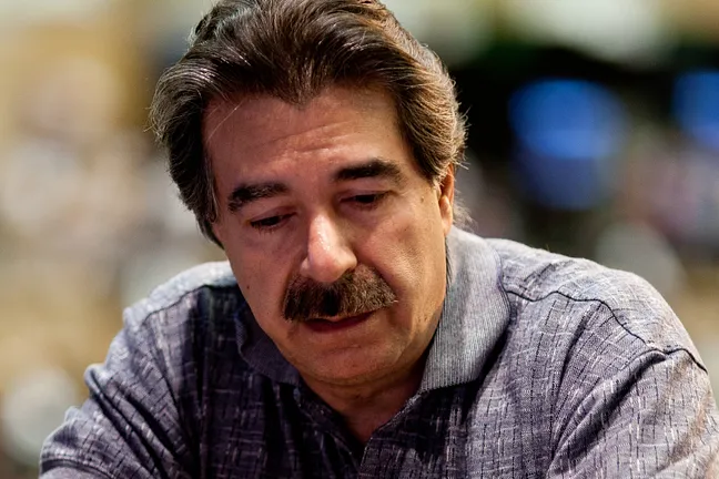Don Zewin at the 2012 $2,500 Razz final table.