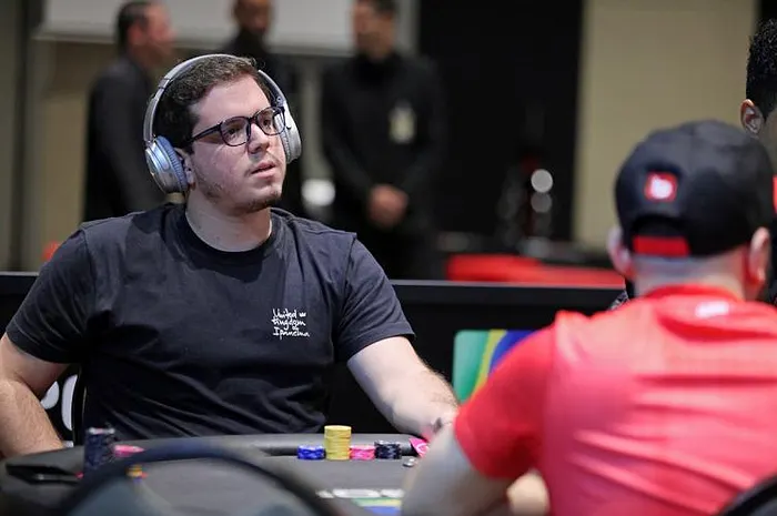 Brunno Botteon forra pesado na Powerfest do partypoker