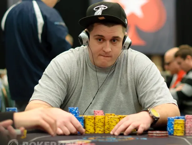 2011 PokerStars Caribbean Adventure Main Event Day 5: Oliver in Commanding Lead of Final Table 0001