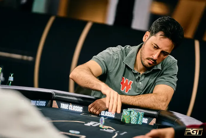 Adrian Mateos