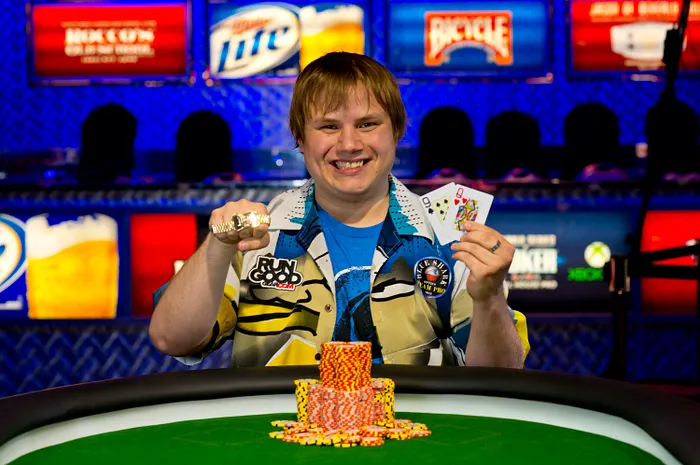 A Primeira Bracelete WSOP vai para Chad Holloway – $84,915 0001