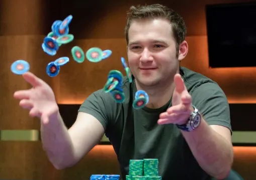 Eugene Katchalov fait désormais partie de la Team PokerStars Pro.