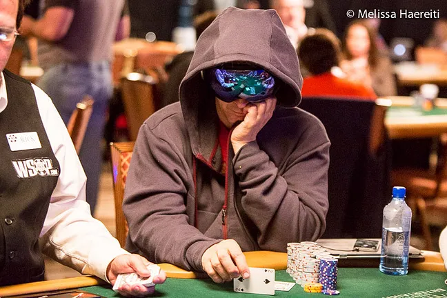 Phil Laak's two pair was good.