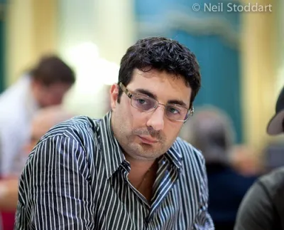 EPT San Remo 2011 - Gianluca Trebbi é o chipleader do Dia 1 A 0001
