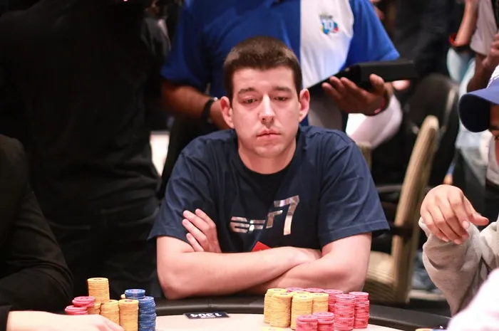EPT Grand Final: Eugene Yanat é o Chip Leader com 24 em jogo 0001