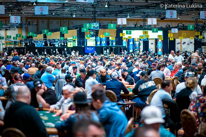 Paris Ballroom Colossus