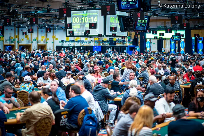 Paris Ballroom Colossus