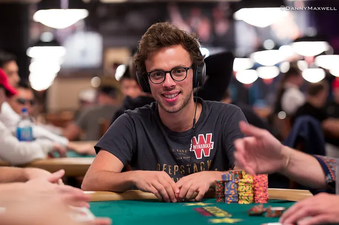 Dans La Tête d'Un Pro : Romain Lewis à l'assaut des WSOP (ép. 4) 0001