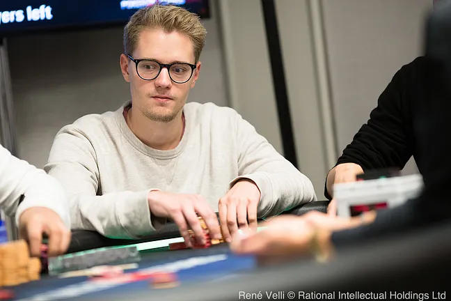 Linus Loeliger finished with the Day 1 chip lead