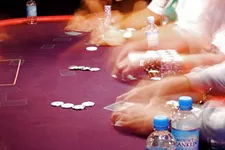 Straddle poker