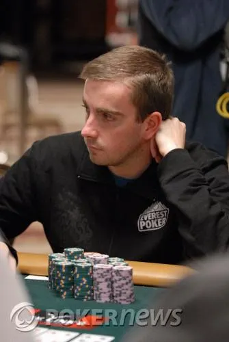 WSOP 2009 Live - Day 7 du Main Event : Les français Saout, Lacay et Balmigère parmi les 27... 104