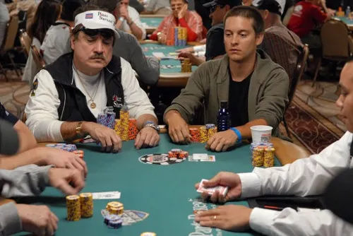 Molly Bloom, 'la princesa del póker', acusa a Tobey Maguire de 