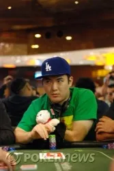 Joon Hee Yeah with his PokerStars rally monkey.