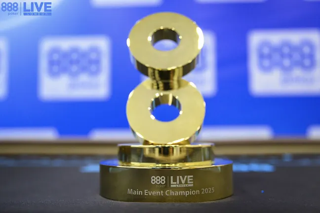 888poker Live London trophy