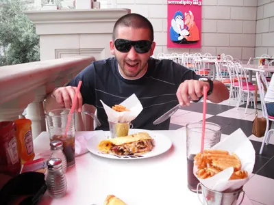 Afinal o Elvis Está Vivo! 104