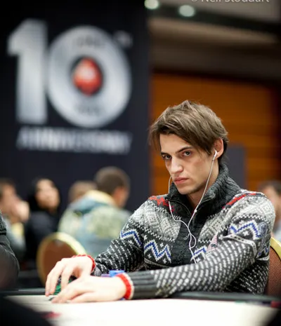 Andrey Saenko é o líder no final do Dia 1B 0001