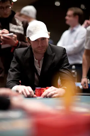 Tournoi Pokerstars EPT Copenhague 2009, Day 3: Eric Larchevèque en table finale 0001
