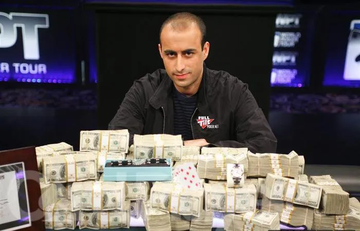 PartyPoker.fr : Super-Satellite WPT Five Diamond World Poker Classic (package 11.000€) 0001