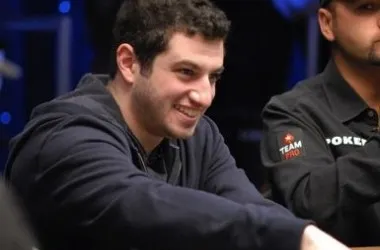Les plus gros pots du duel Gus Hansen vs Phil "OMGClayAiken" Galfond lundi sur Full Tilt Poker.