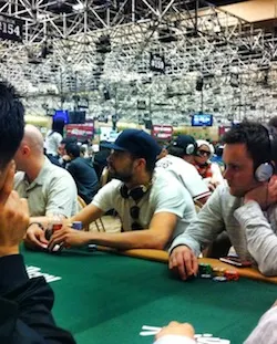 Ayaz Manji e Rumen Nanev no Dia 2 do Main Event WSOP 2013 101