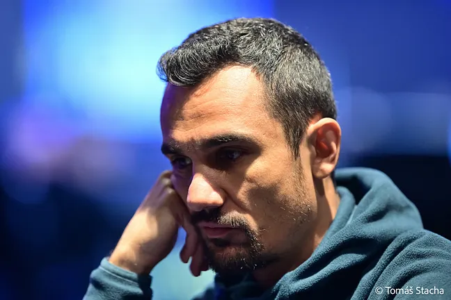 Nik