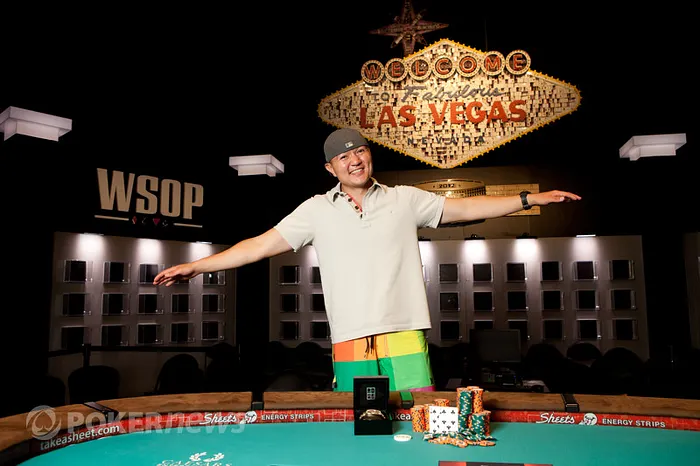 WSOP Week in Photos: Phil Ivey Gets Close (Twice), Phil Hellmuth Gets Twelve 110