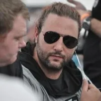 Juen Alban Lidera ISPT Wembley Main Event após o Day 2a; Yuran no dia 3 com 136,300 fichas 101