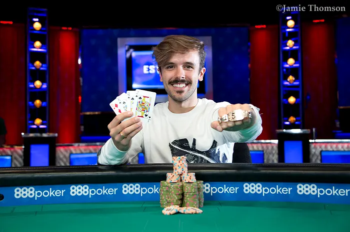 Yuri Martins Conquista Sexto Bracelete Brasileiro da World Series of Poker