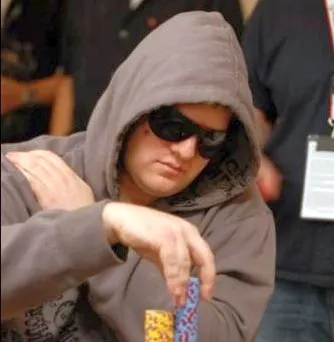 2008 WSOP Event #29 $3,000 No-Limit Hold'em: Matt Vengrin Heads Final 0001