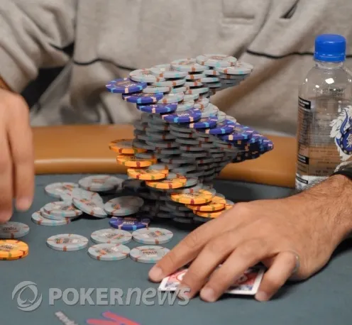 WSOP 2012 : Comment les joueurs tuent-ils le temps à une table ? 105