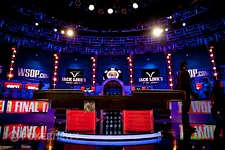 main event wsop 2011 table finale