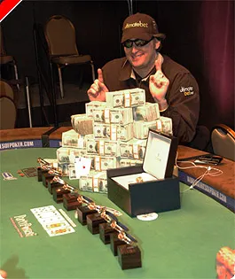 2007 WSOP – Hellmuth Faz História no Event 15 – 11 Braceletes 0001