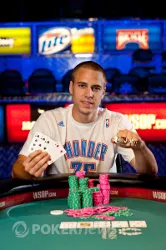 WSOP 2012 Jour 19: Cassidy bat Scotty Nguyen; Meinders et Scott gagnent un bracelet 103