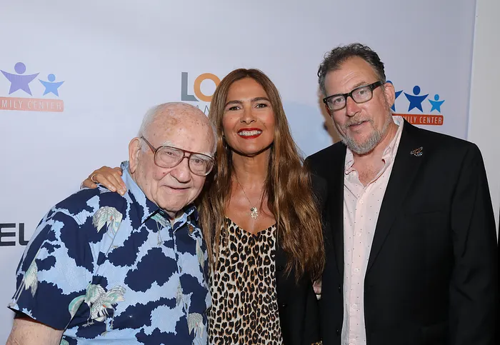 The Asner Family is ready for some fun!