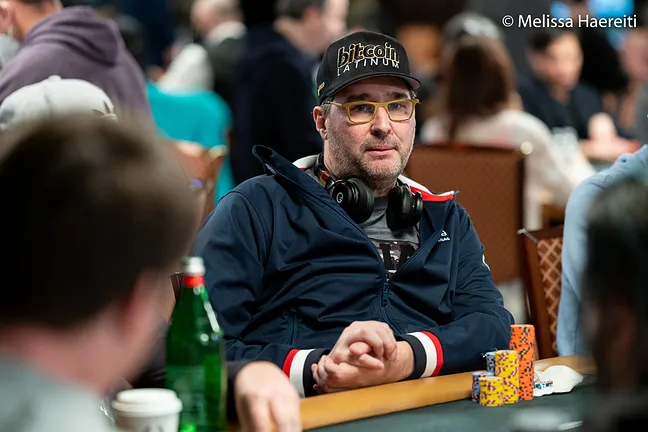 Can Phil Hellmuth get bracelet 17?