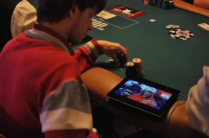 All Mucked Up: 2012 World Series of Poker Day 37 Live Blog 107