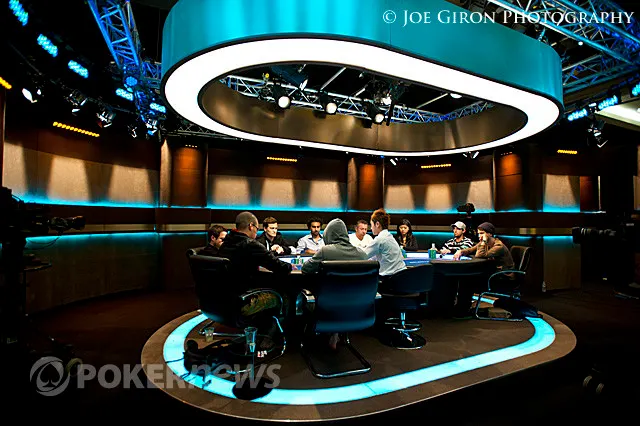 Main Event PCA 2012 : trois chipleaders en table finale 101