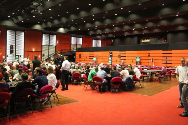 Everest Poker Live La Grande Motte : record d'affluence pour le day1a 0001
