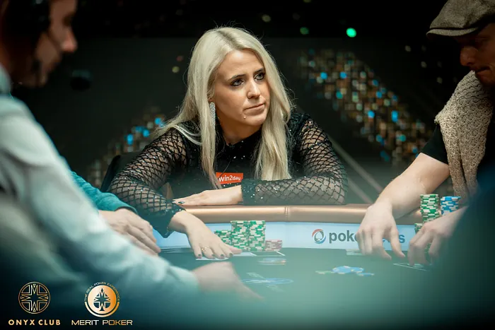 Jessica Teusl  Poker