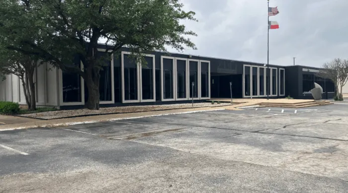 Will Doug Polk get approval to open a poker room in this location?