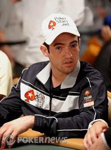 Main Event WSOP 2010, Jour 3 : James Caroll en tête ; Johnny Chan aux avant-postes 101