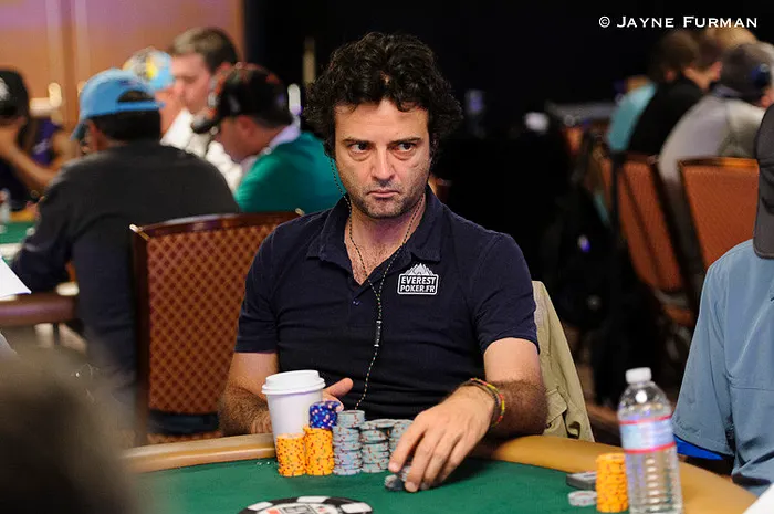 Venetian : Fabrice Soulier, Camel Meriem et Benoît Albiges perfent sur un 1 050$ Extravaganza 0001