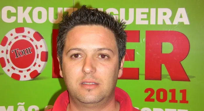 Paulo Telinhos é o chipleader do Dia 1 do KO Figueira Poker Tour 0001